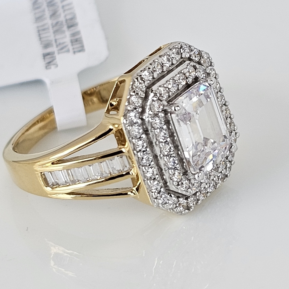 Stunning Diamond Simulant 18k Yellow Vermeil Ring 3.40ctw Size 8 - Picture 4 of 4